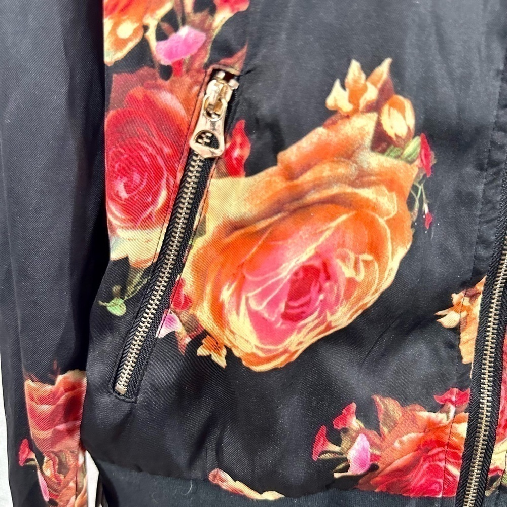 Indero floral black bomber size M - Picture 2 of 10